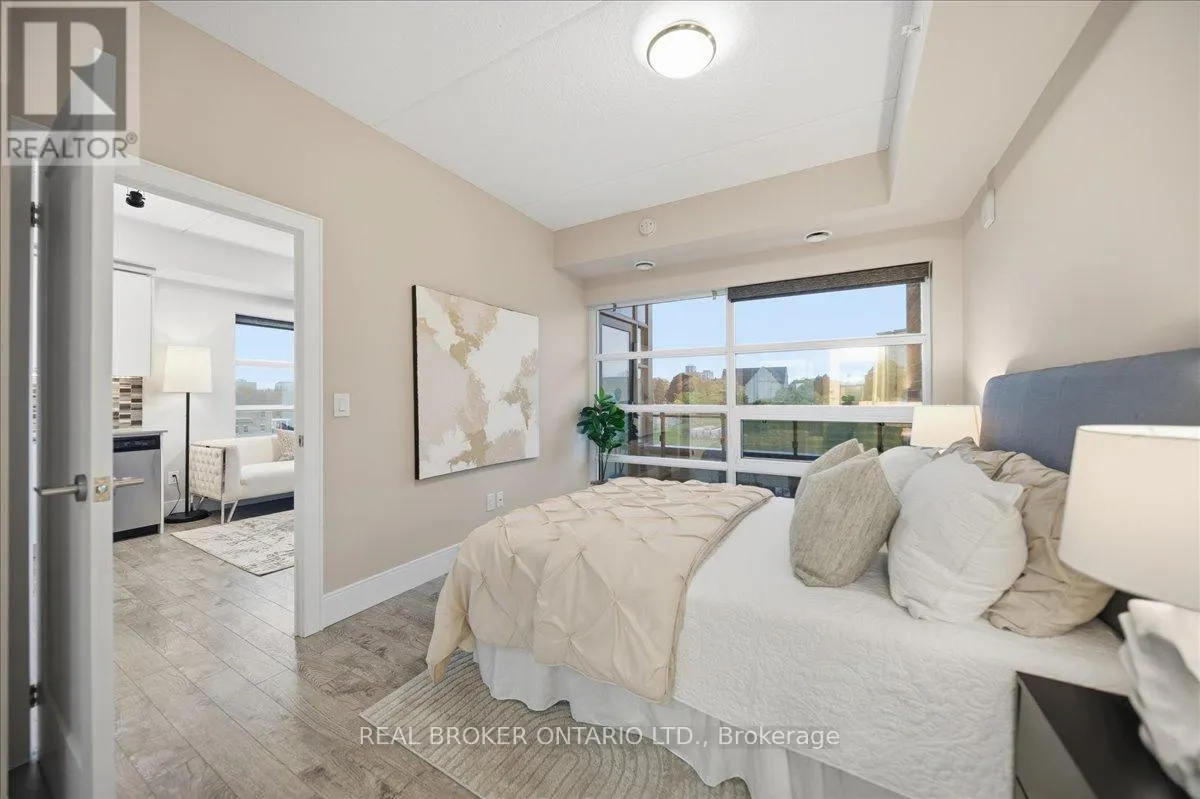 404 - 15 PRINCE ALBERT BOULEVARD