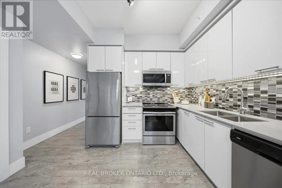 404 - 15 PRINCE ALBERT BOULEVARD