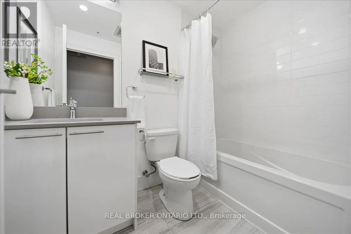 404 - 15 PRINCE ALBERT BOULEVARD