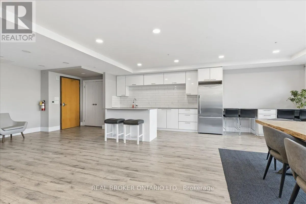 404 - 15 PRINCE ALBERT BOULEVARD