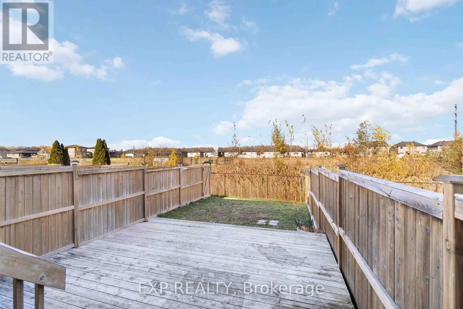 102 ASSELIN STREET S