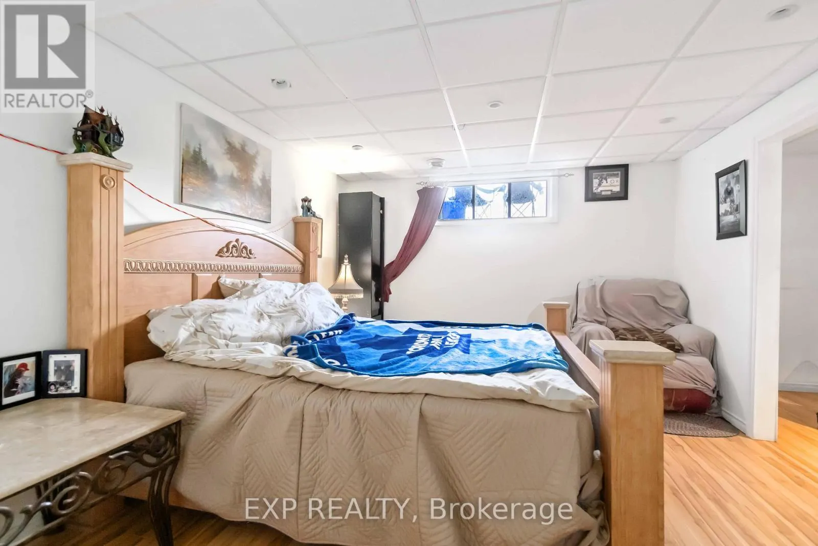 102 ASSELIN STREET S