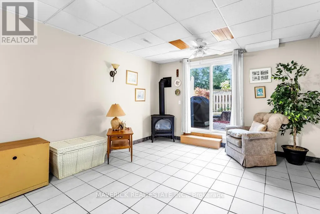 4 - 19 ANDERSON STREET, #4