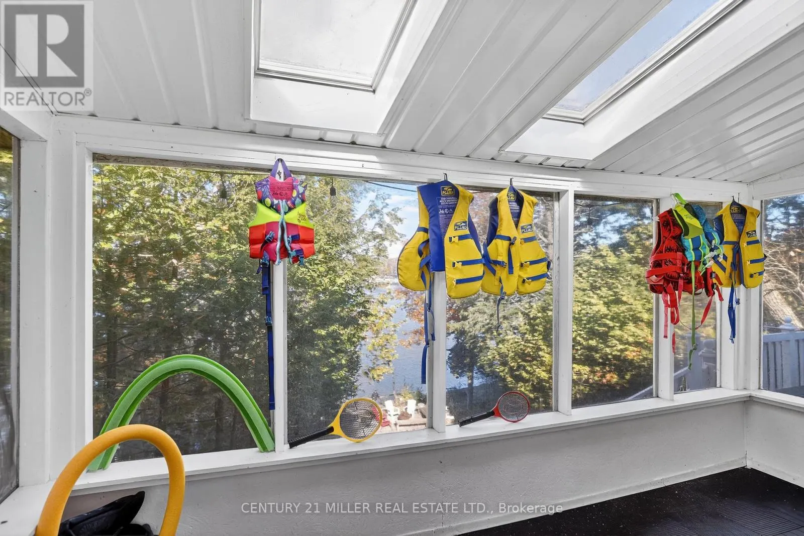 733 MARBLE POINT ROAD