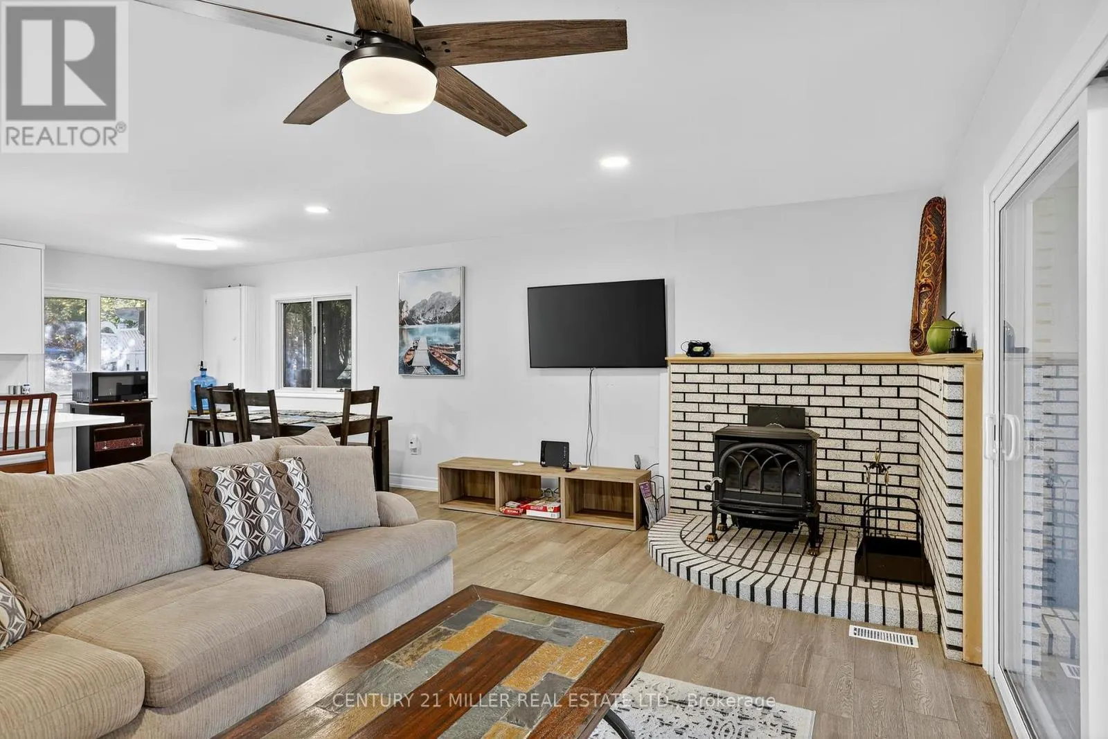 733 MARBLE POINT ROAD