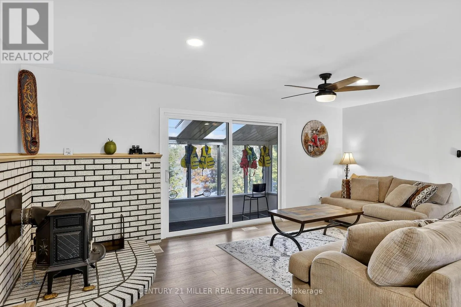 733 MARBLE POINT ROAD