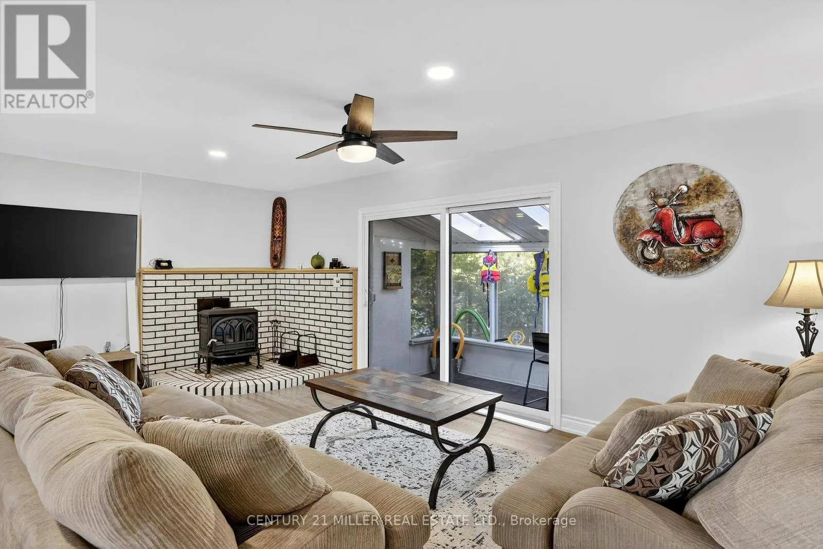 733 MARBLE POINT ROAD