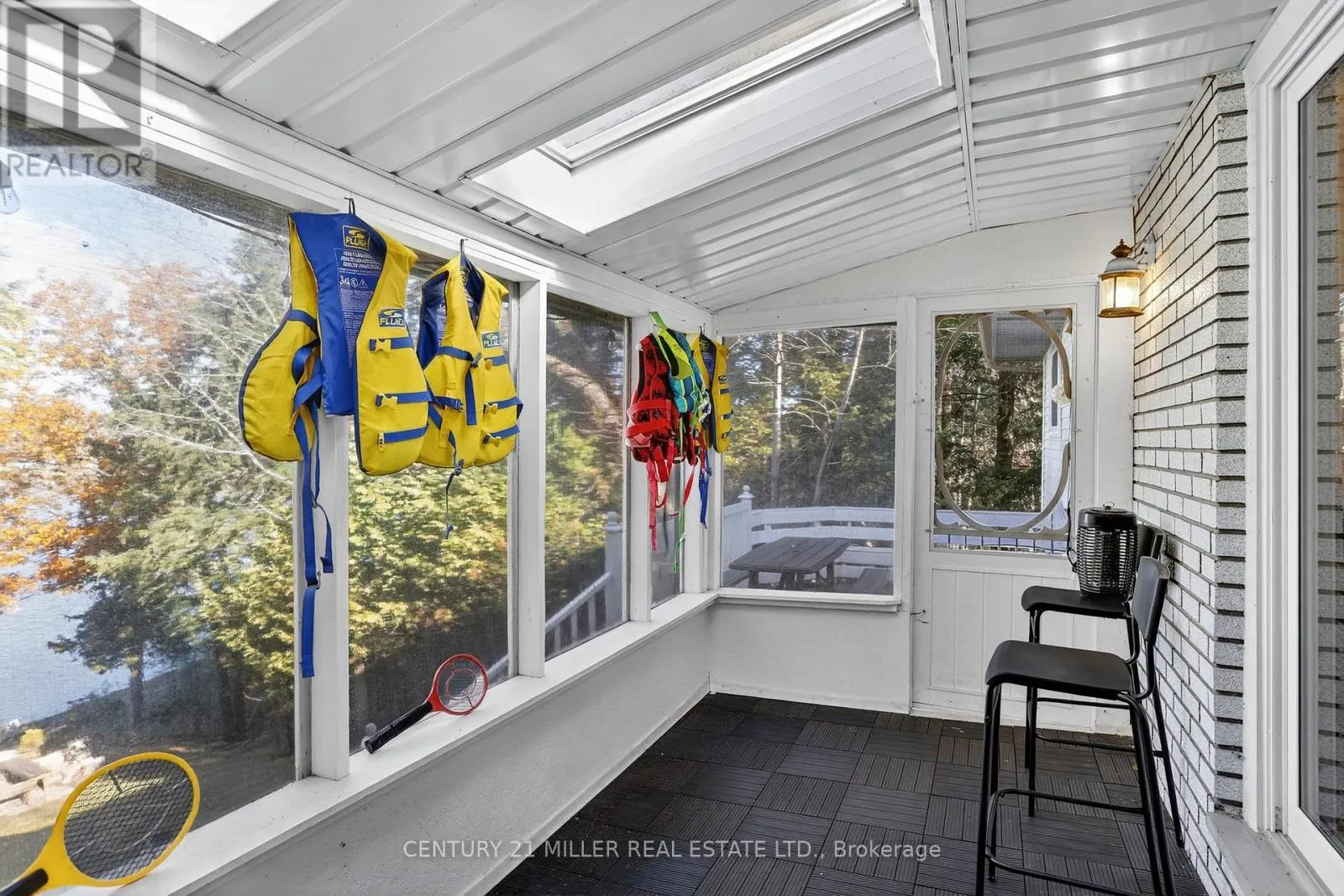 733 MARBLE POINT ROAD