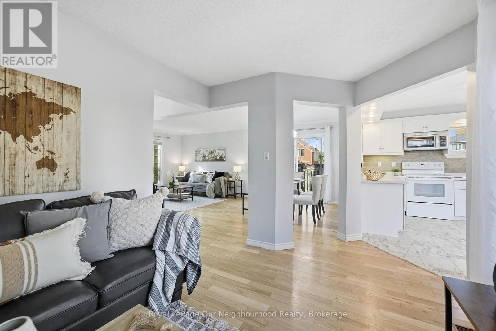 719 DAINTRY CRESCENT