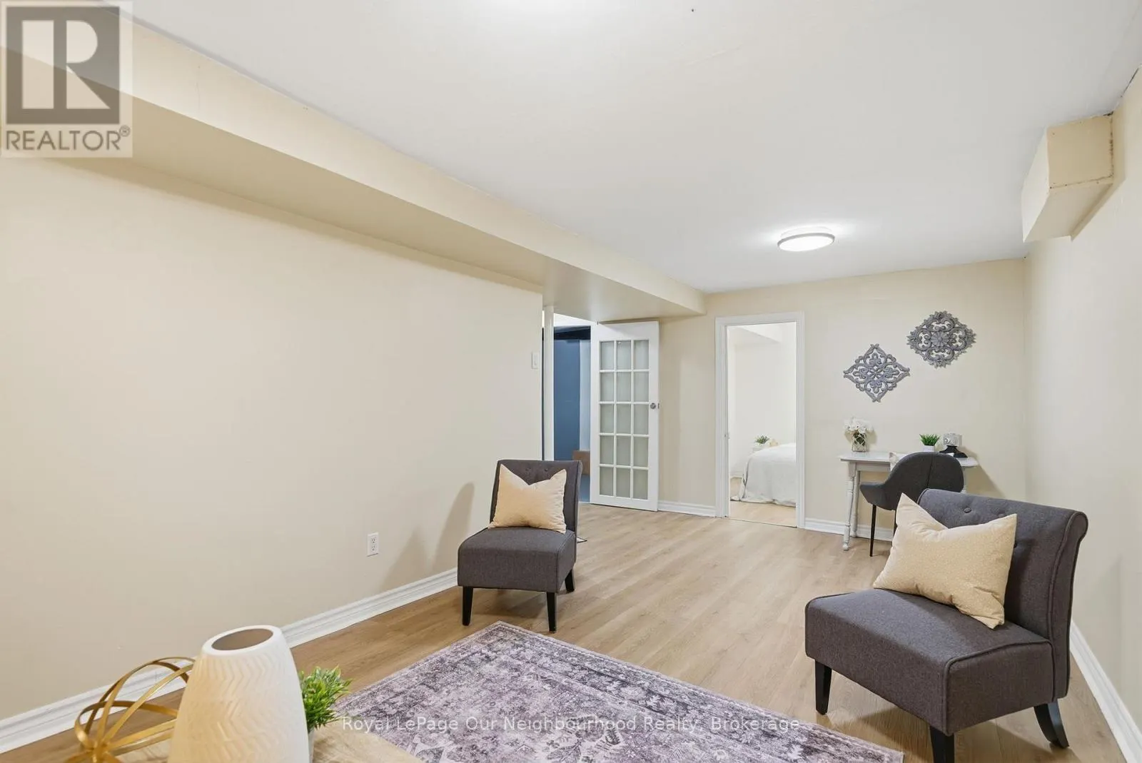 719 DAINTRY CRESCENT