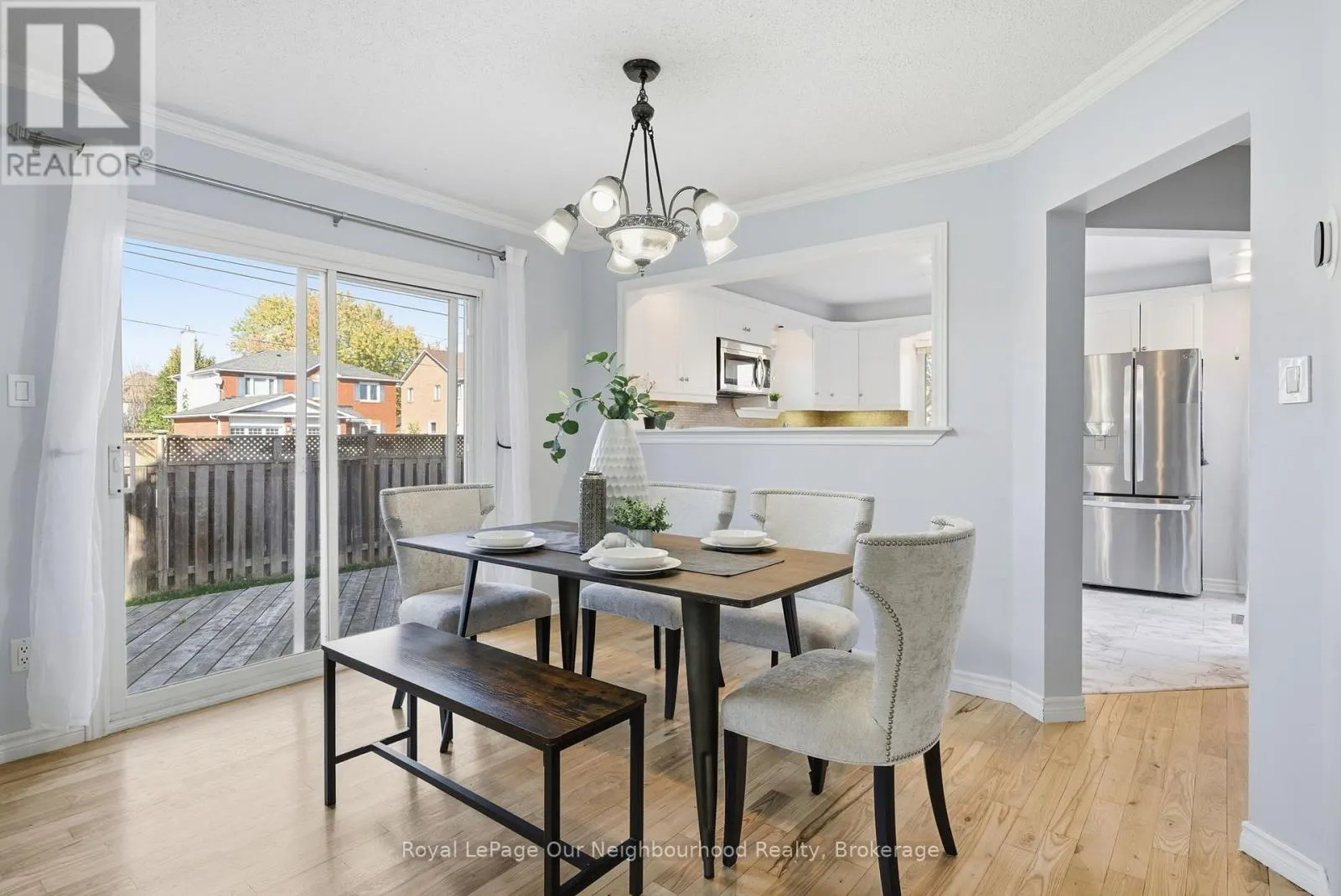 719 DAINTRY CRESCENT