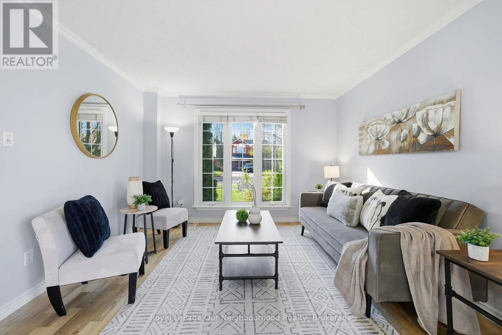 719 DAINTRY CRESCENT