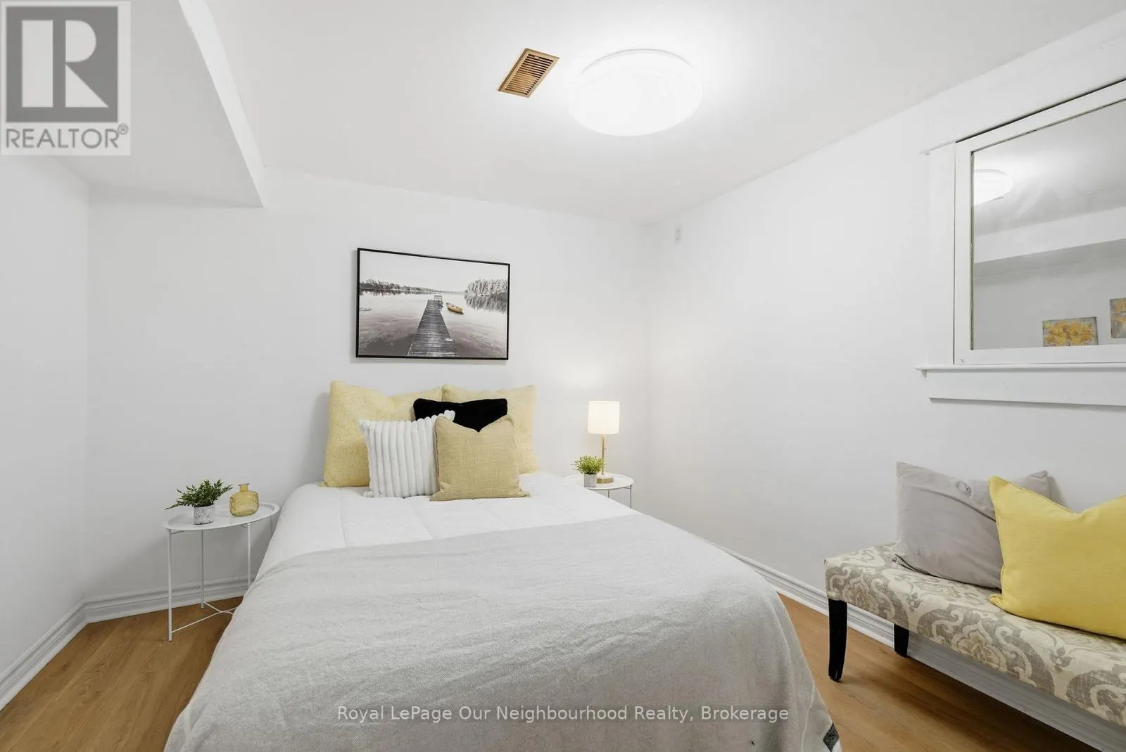 719 DAINTRY CRESCENT