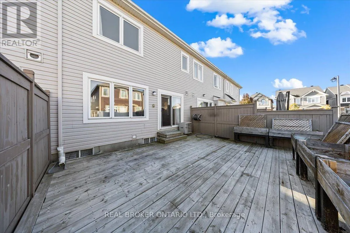 504 BROADLEAF STREET