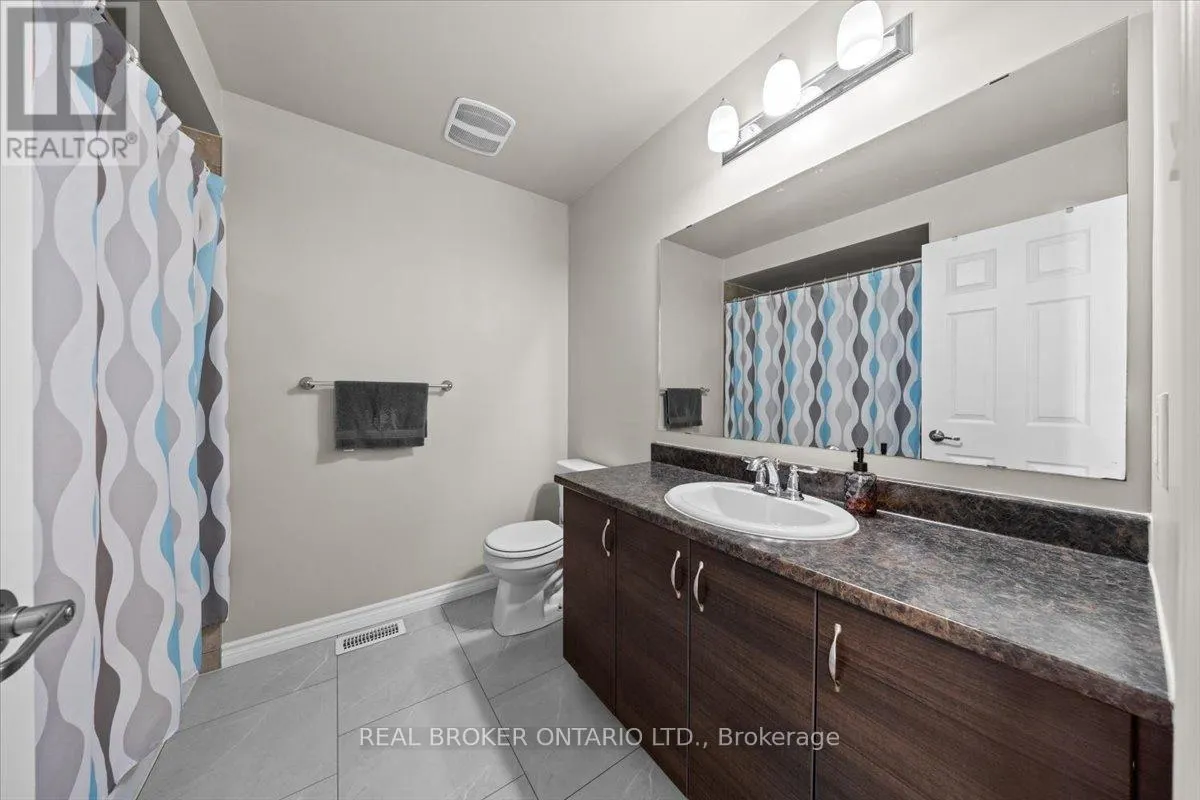 504 BROADLEAF STREET