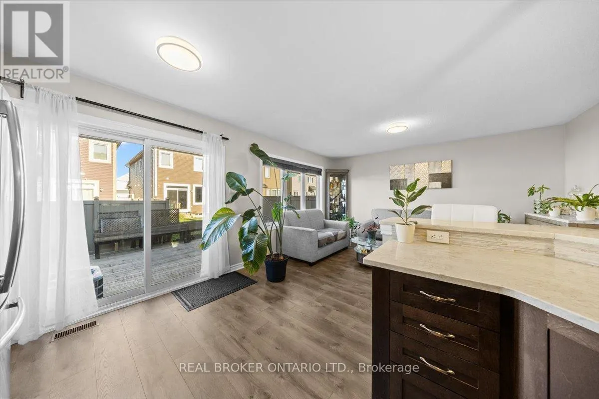 504 BROADLEAF STREET