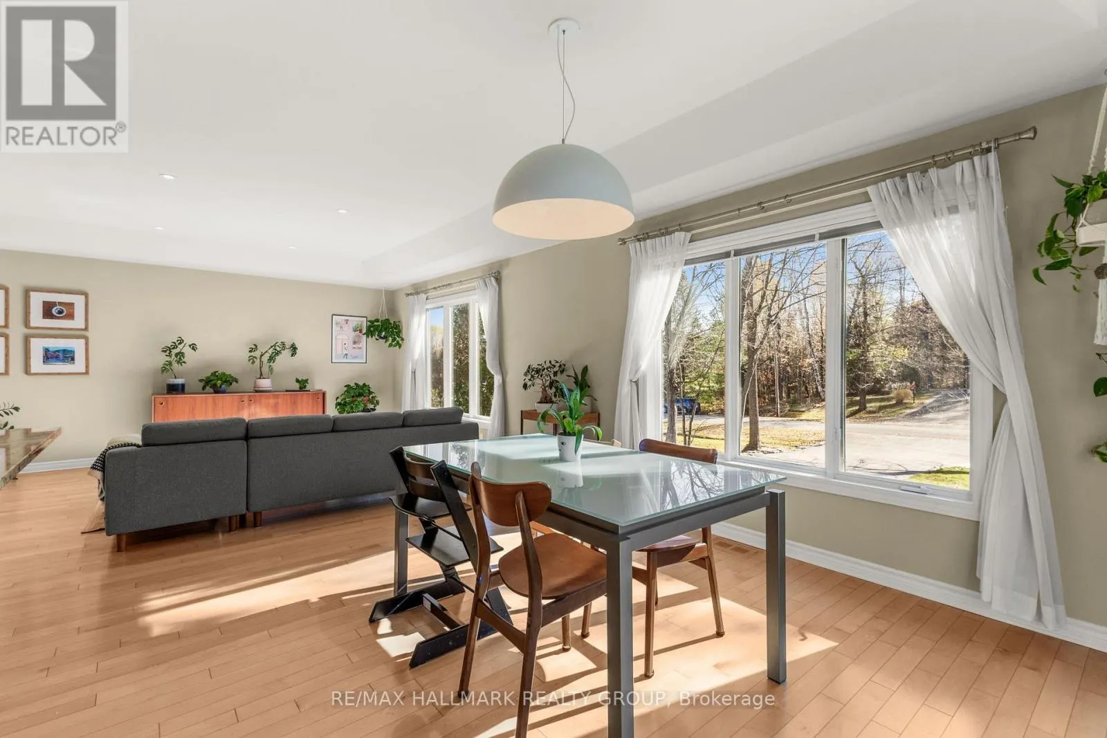 2605 PIERRETTE DRIVE