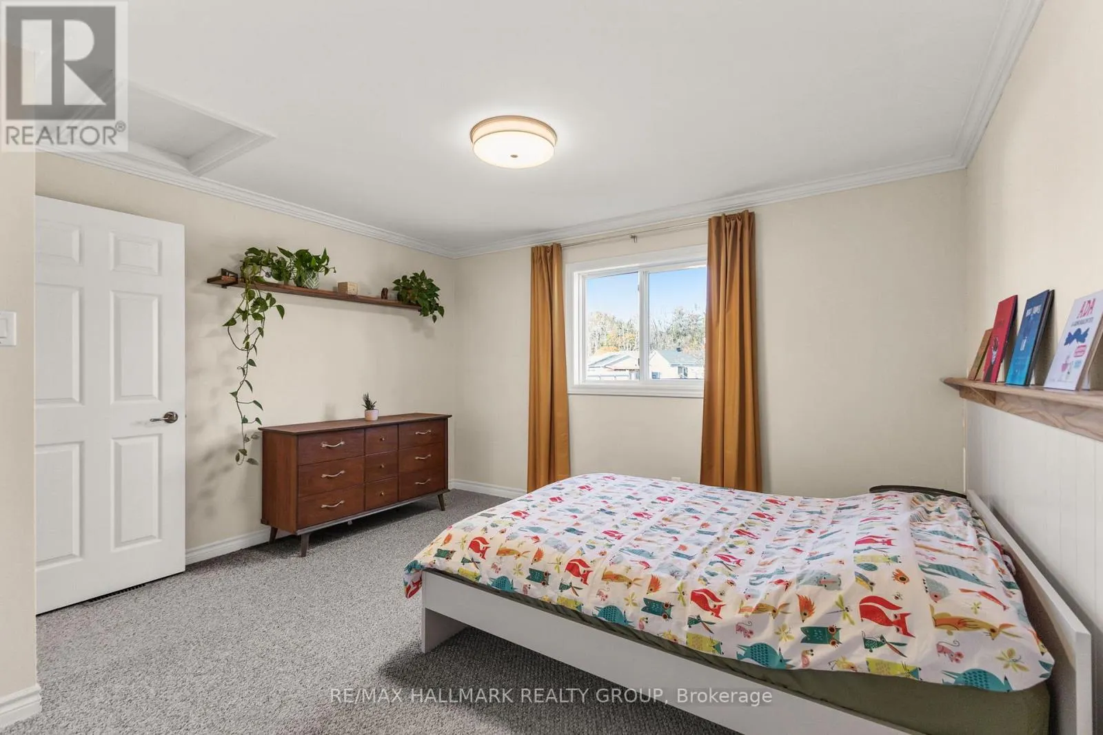 2605 PIERRETTE DRIVE