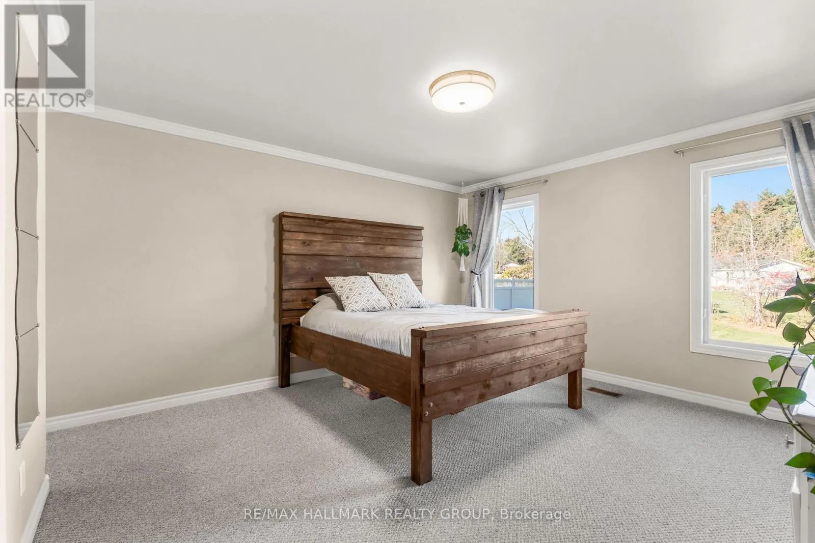 2605 PIERRETTE DRIVE