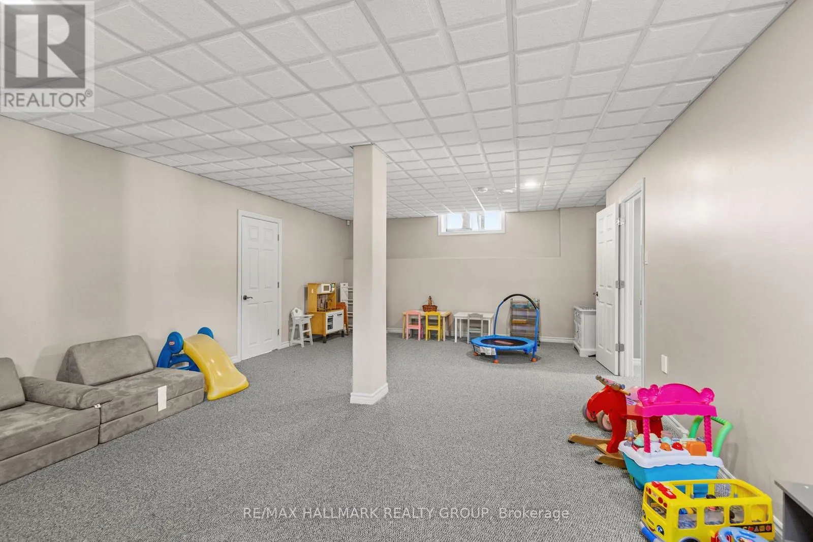 2605 PIERRETTE DRIVE