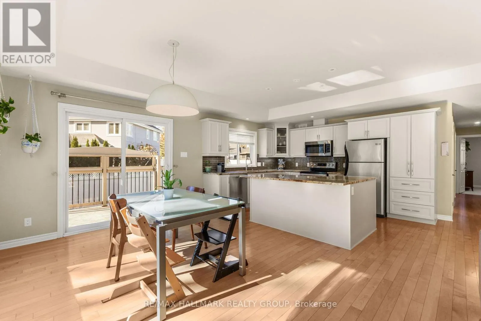 2605 PIERRETTE DRIVE