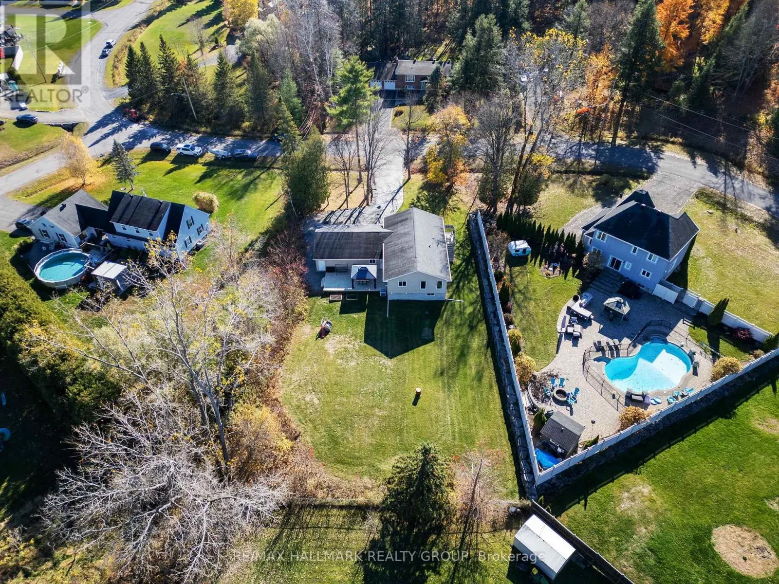 2605 PIERRETTE DRIVE