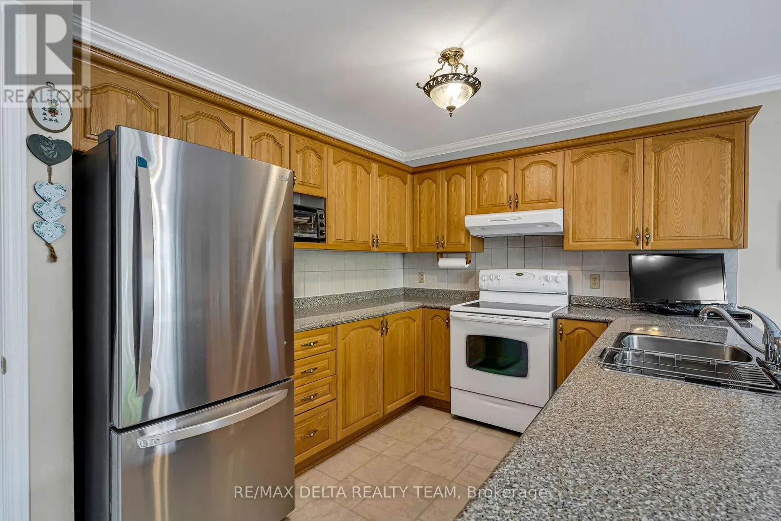 6565 DES CHOUETTES LANE