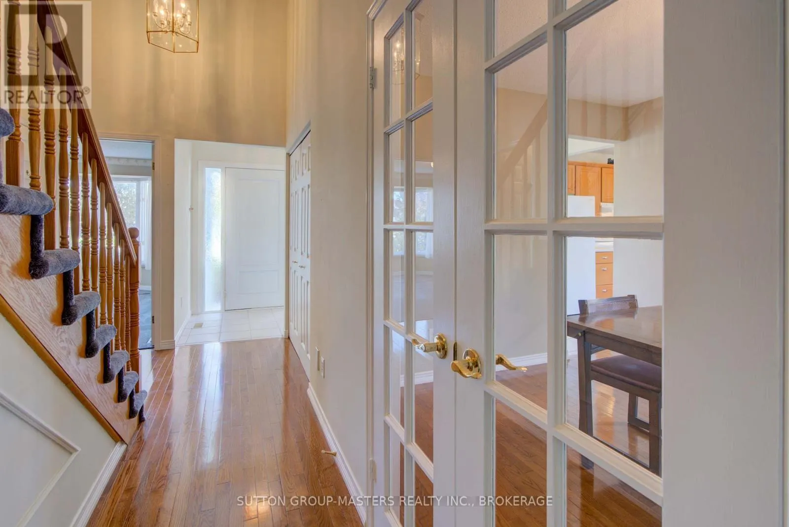 COUNTRY CL - 17 COUNTRY CLUB DRIVE, #Country Cl