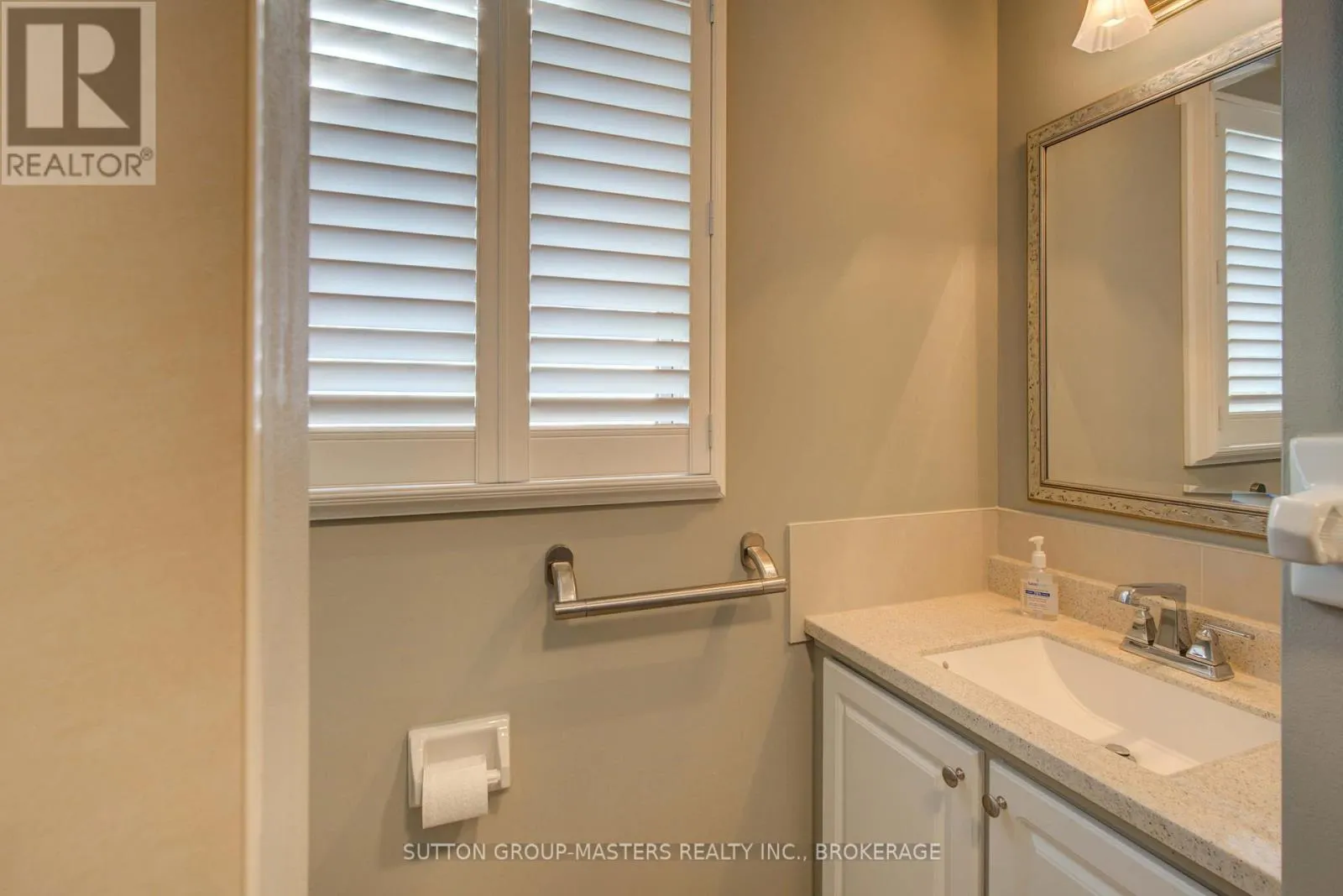 COUNTRY CL - 17 COUNTRY CLUB DRIVE, #Country Cl