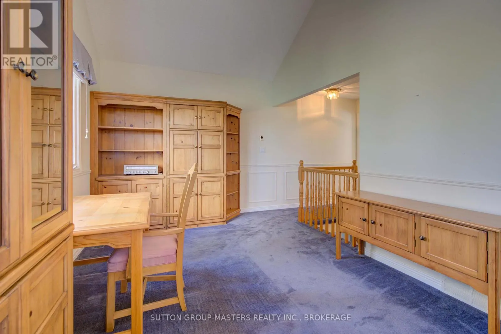 COUNTRY CL - 17 COUNTRY CLUB DRIVE, #Country Cl