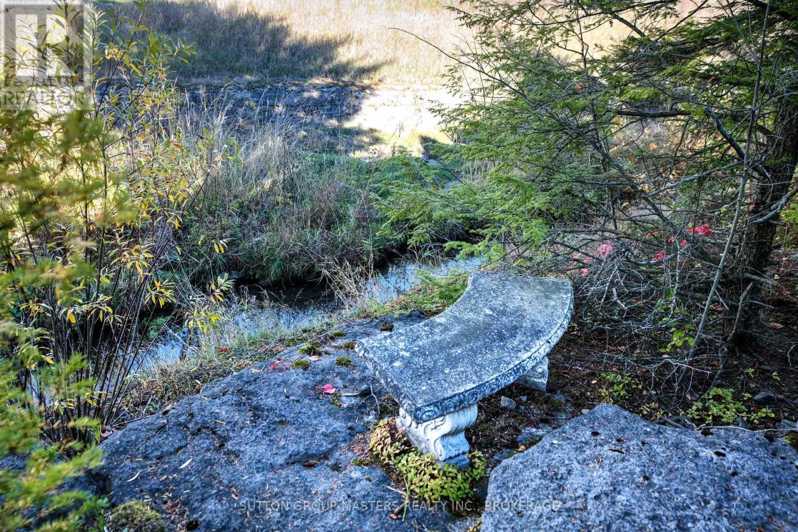 COUNTRY CL - 17 COUNTRY CLUB DRIVE, #Country Cl