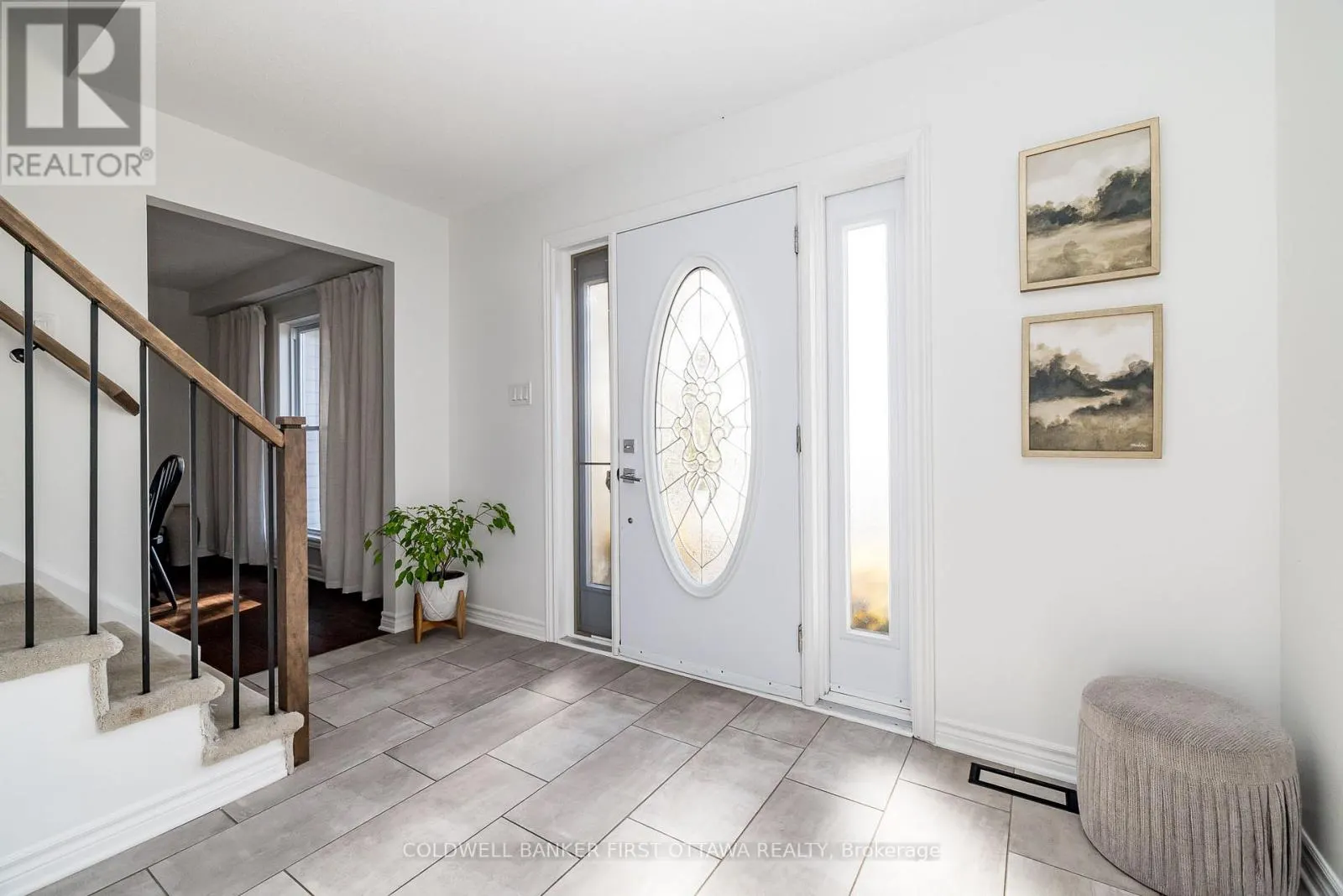 100 MANION HEIGHTS CRESCENT