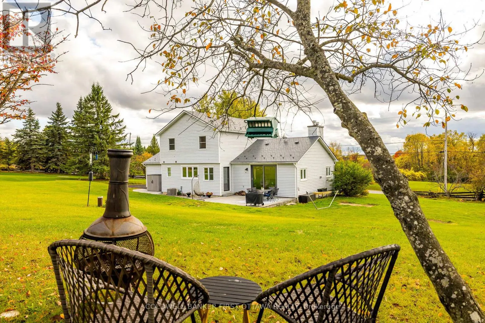 100 MANION HEIGHTS CRESCENT