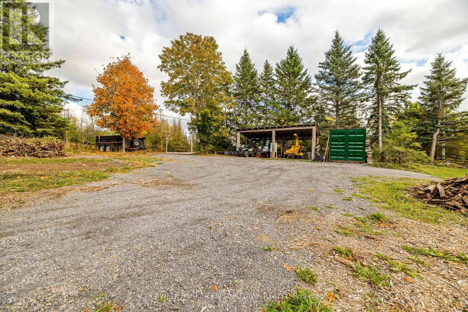 100 MANION HEIGHTS CRESCENT