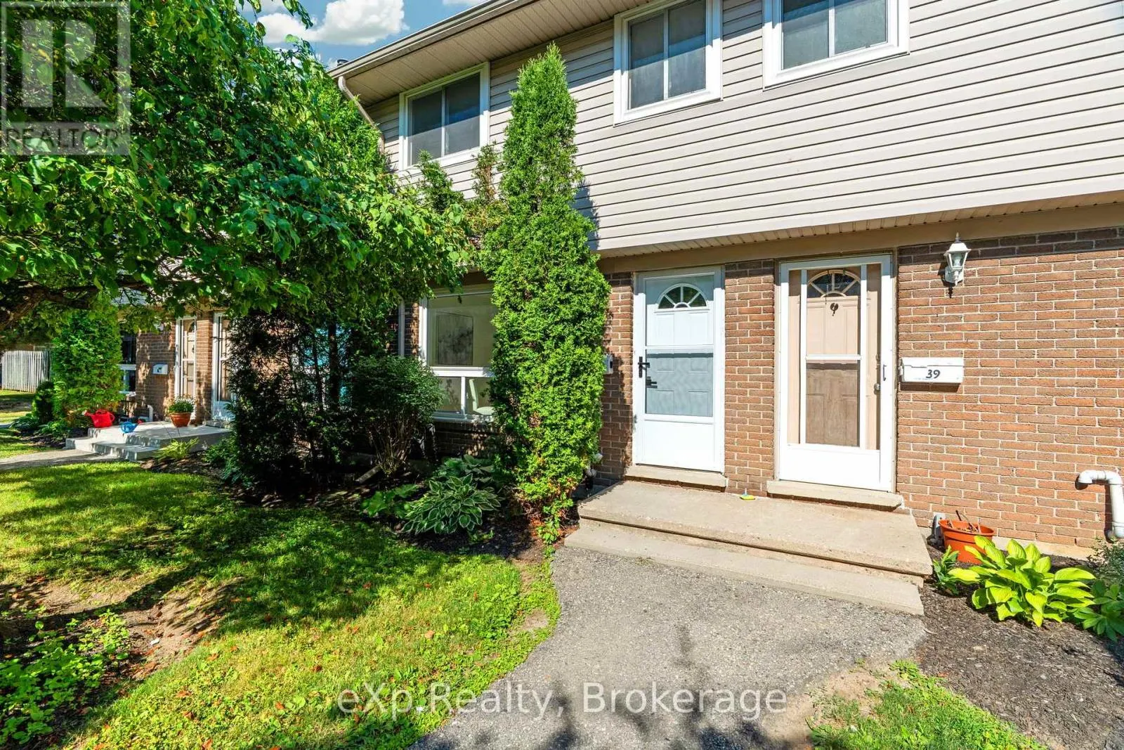 38 - 88 AVONWOOD DRIVE, #38
