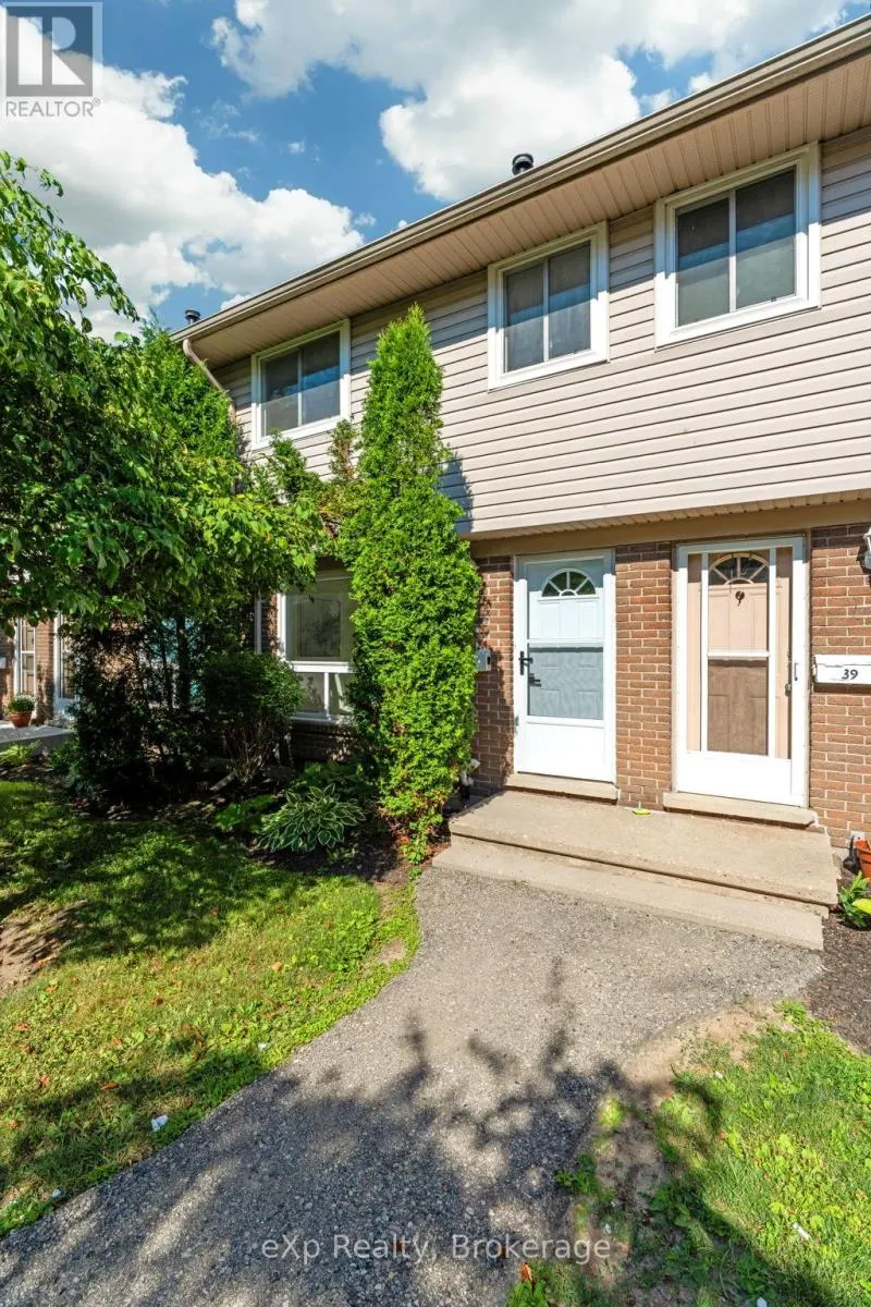 38 - 88 AVONWOOD DRIVE, #38