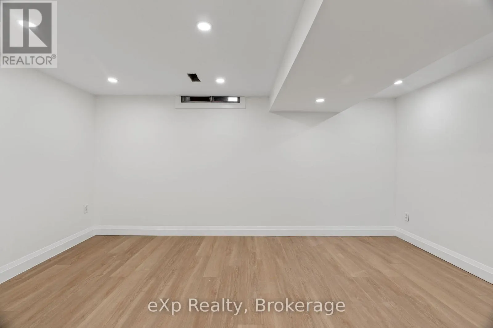 38 - 88 AVONWOOD DRIVE, #38