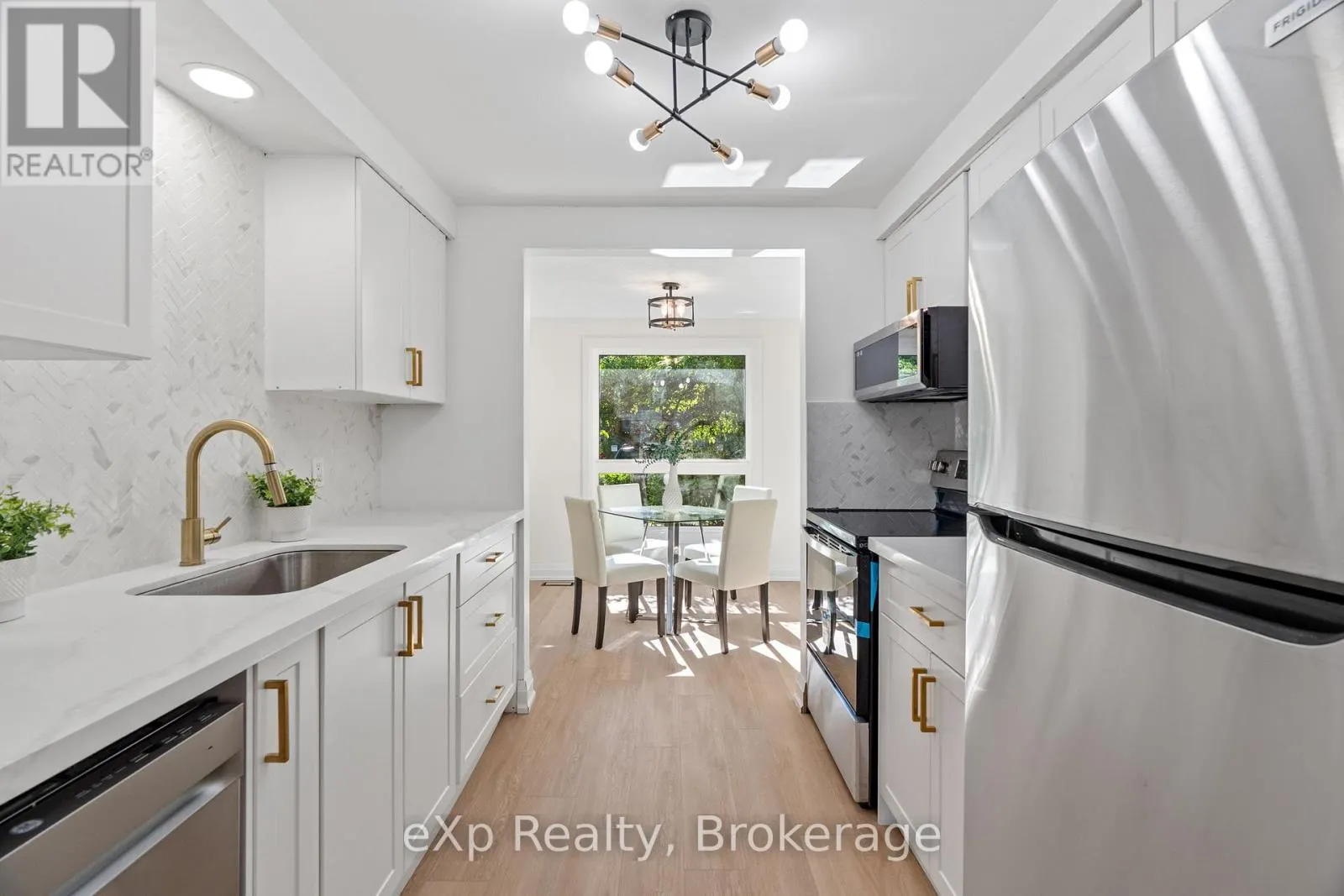 38 - 88 AVONWOOD DRIVE, #38