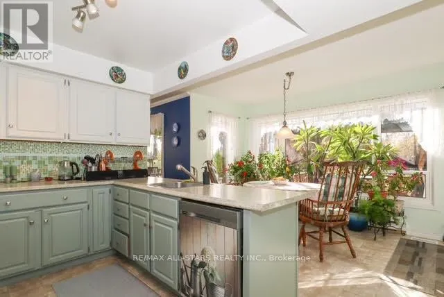 506 SNUG HARBOUR ROAD