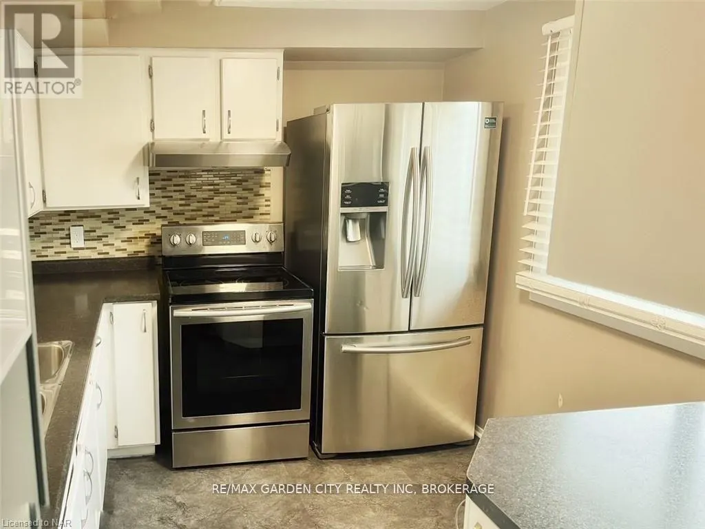 53 - 50 LAKESHORE ROAD, #53