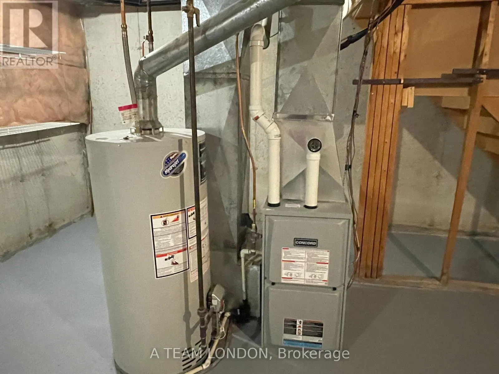 39 - 35 WATERMAN AVENUE, #39