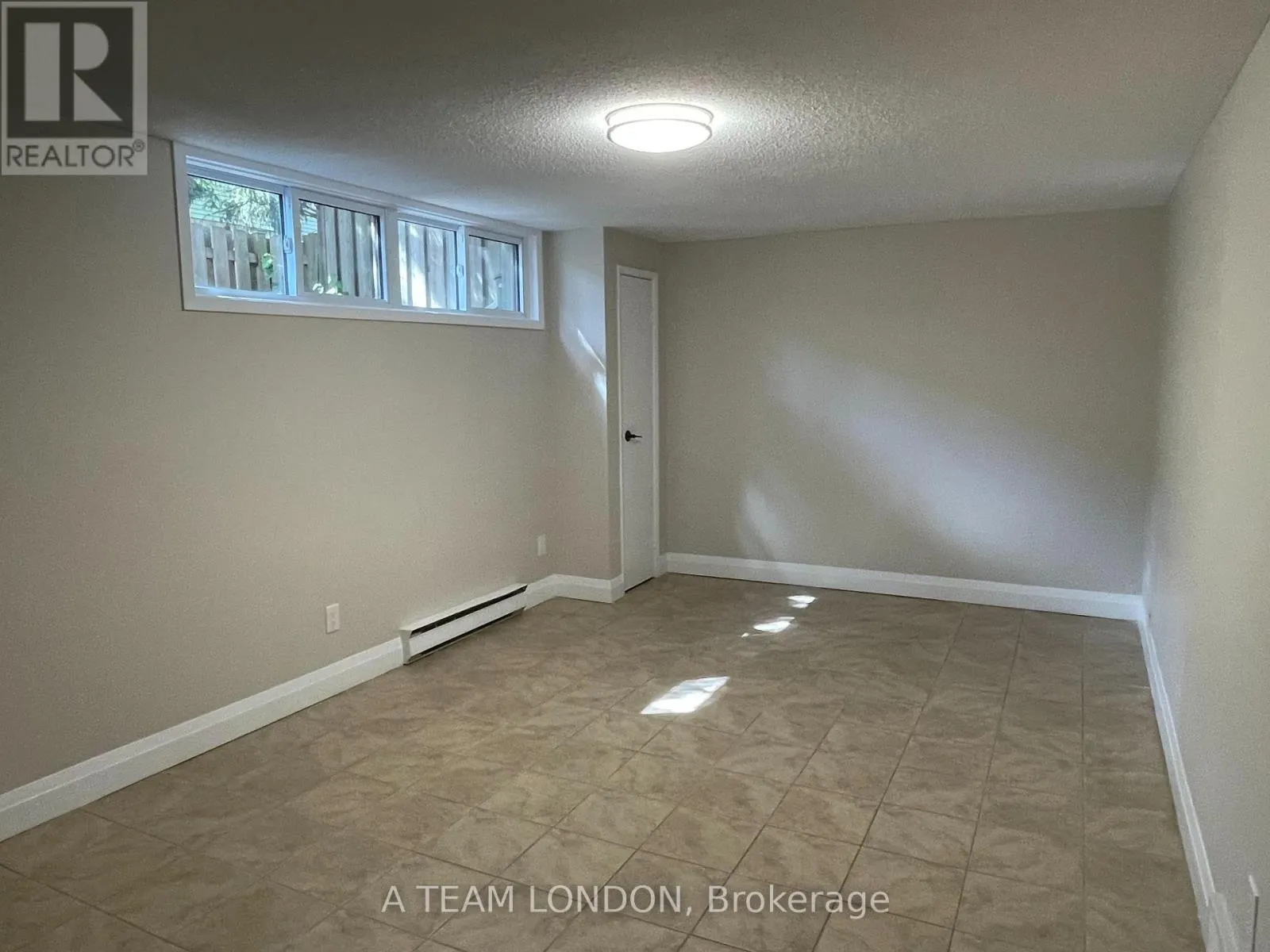 39 - 35 WATERMAN AVENUE, #39