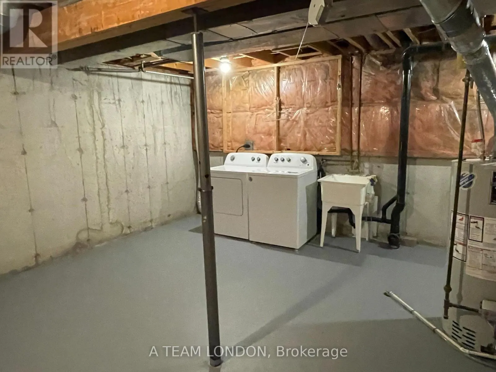 39 - 35 WATERMAN AVENUE, #39