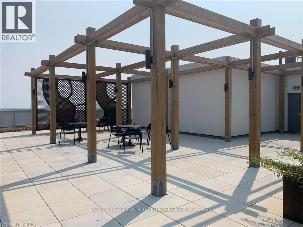 722 - 652 PRINCESS STREET