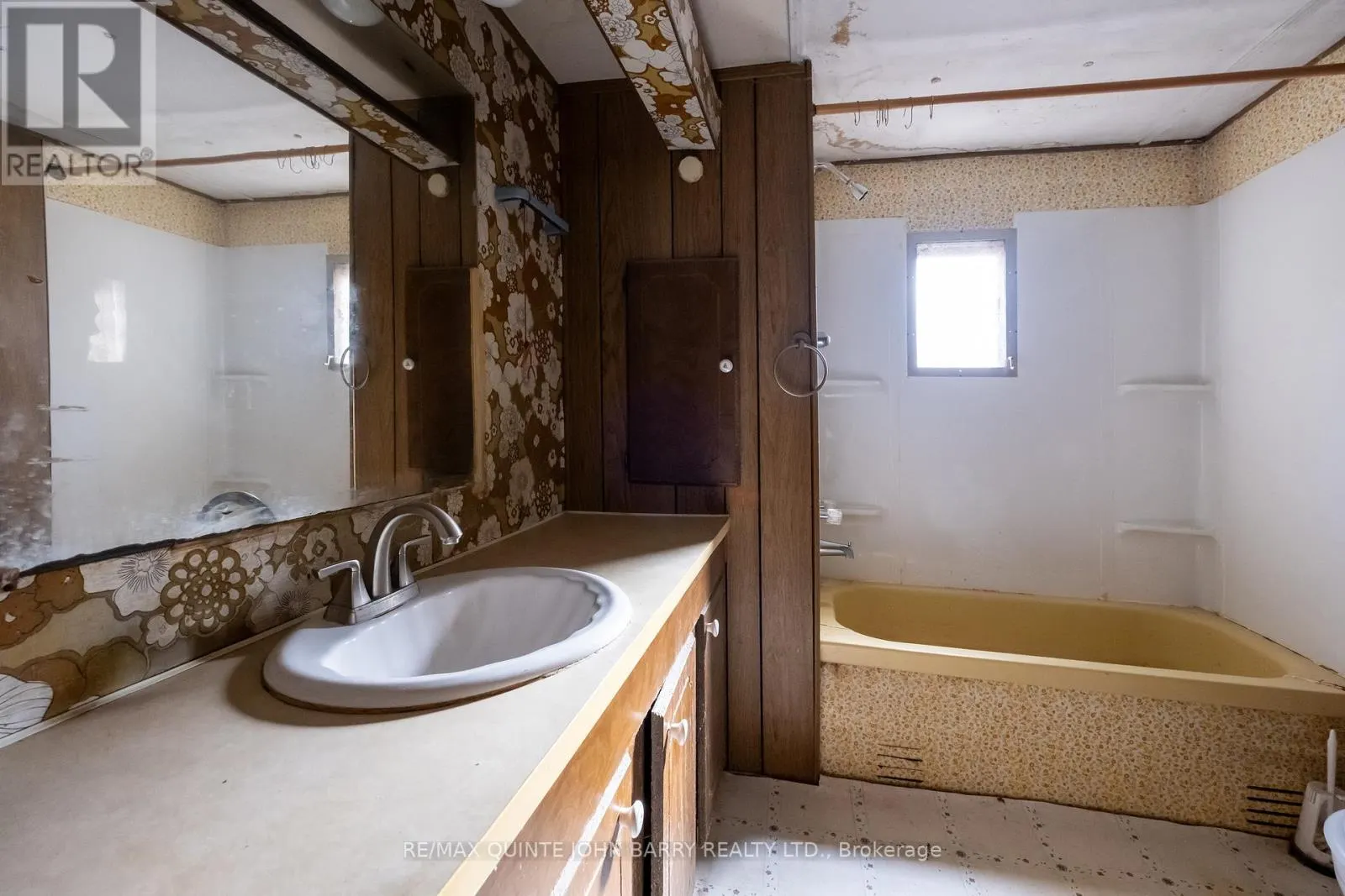 16586 TELEPHONE ROAD