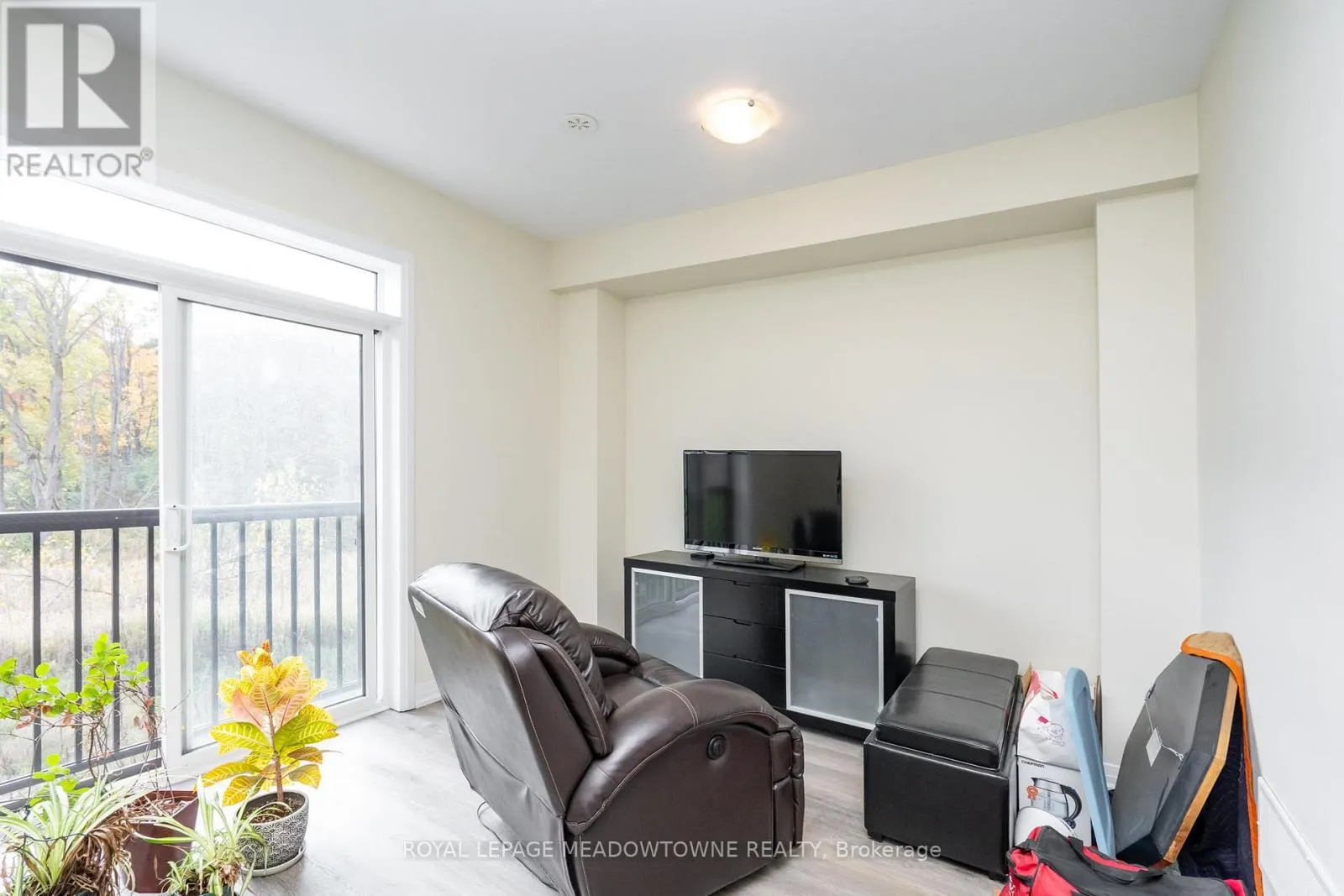 33 - 185 BEDROCK DRIVE