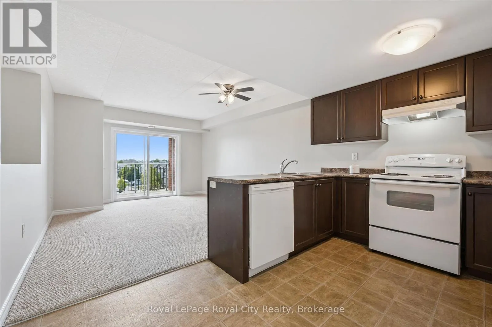 313 - 60 LYNNMORE STREET, #313