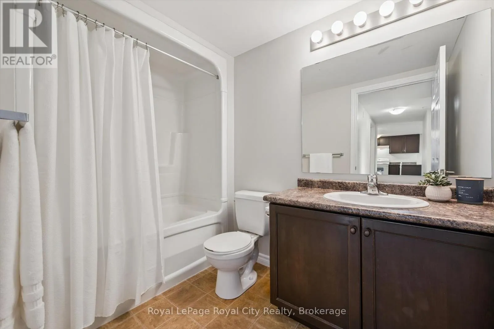 313 - 60 LYNNMORE STREET, #313