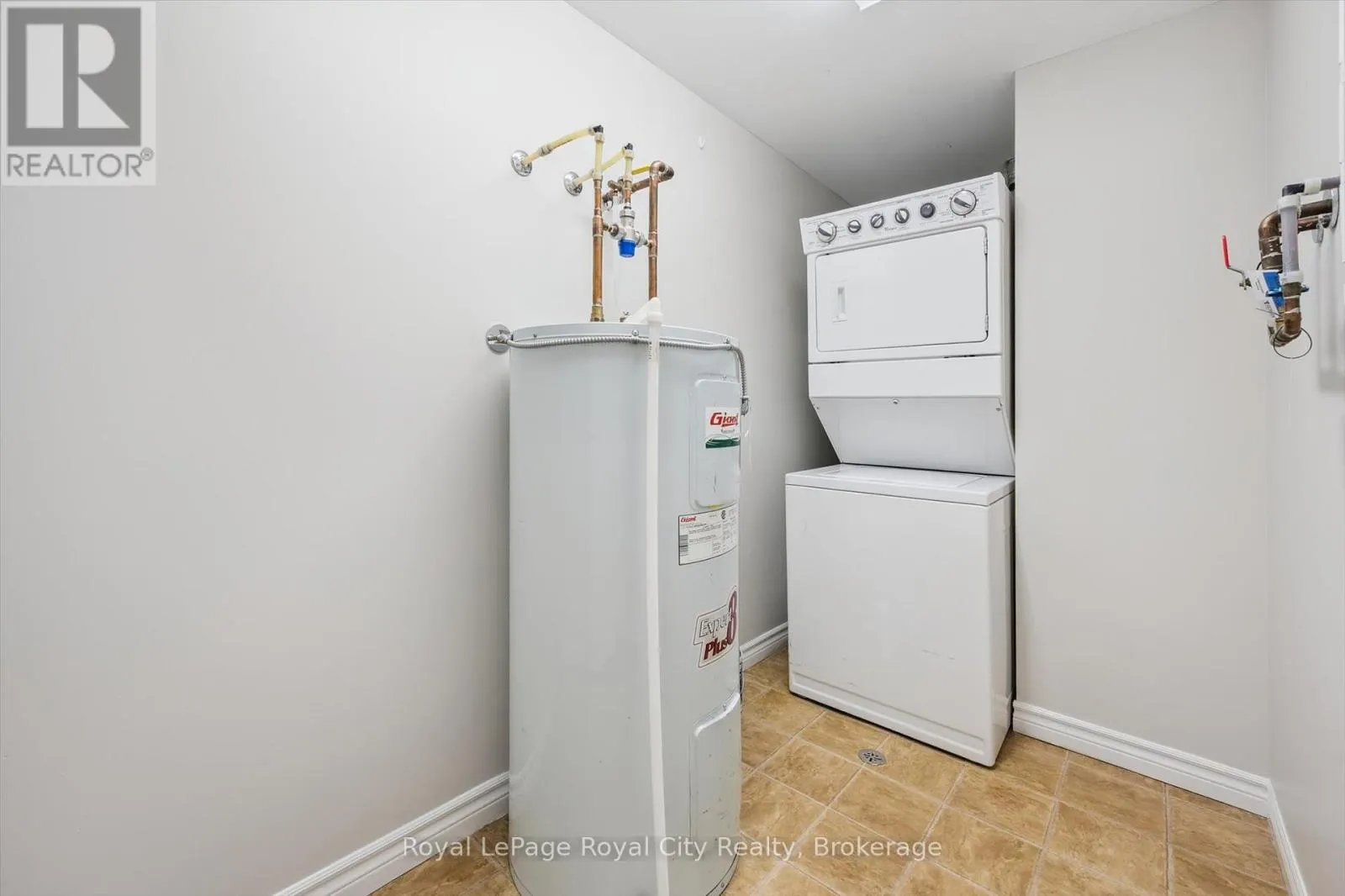 313 - 60 LYNNMORE STREET, #313