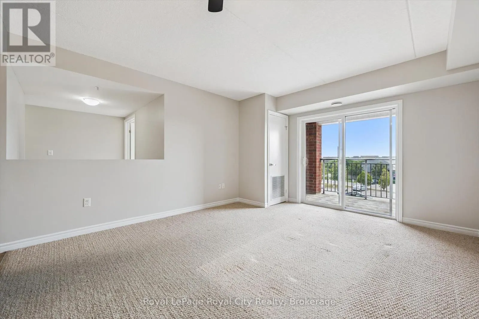 313 - 60 LYNNMORE STREET, #313